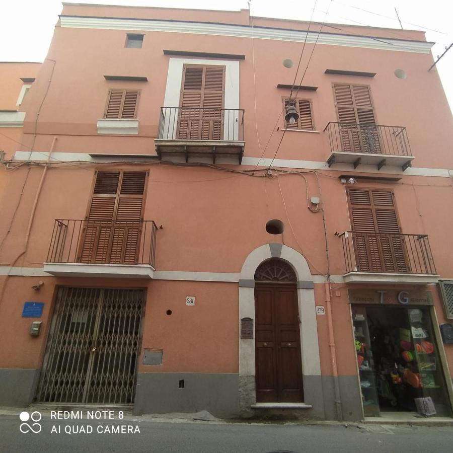 Dimora Letizia -Apartment プロチーダ エクステリア 写真